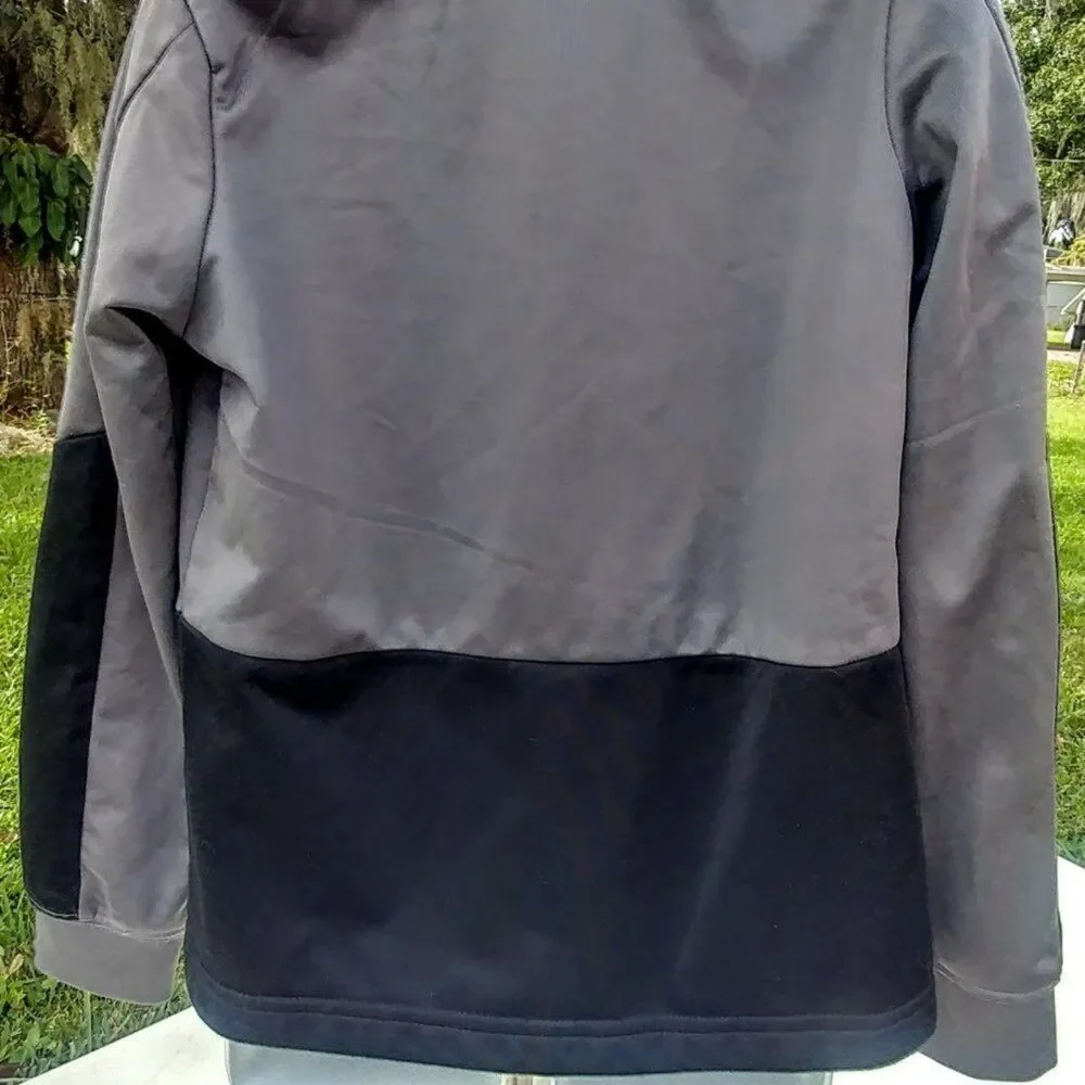 Nike boys gray
